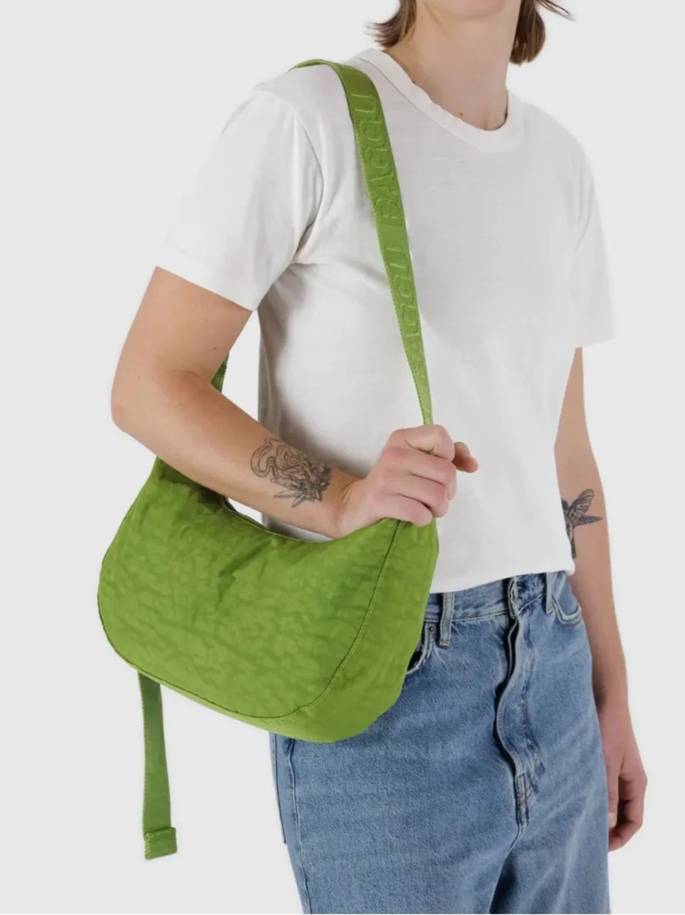 BAGGU Green Medium Crossbody Crescent Bag - Picture 4 of 4